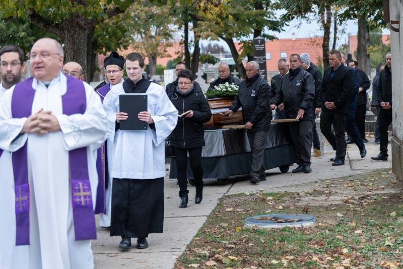 2025_10_27_gyurosovics temetes_46.jpg 2025_10_27_gyurosovics temetes_46.jpg